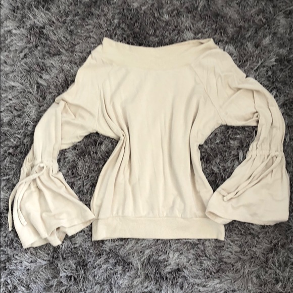 EUC Worn Once Express off shoulder sweatshirt XS - Picture 3 of 3